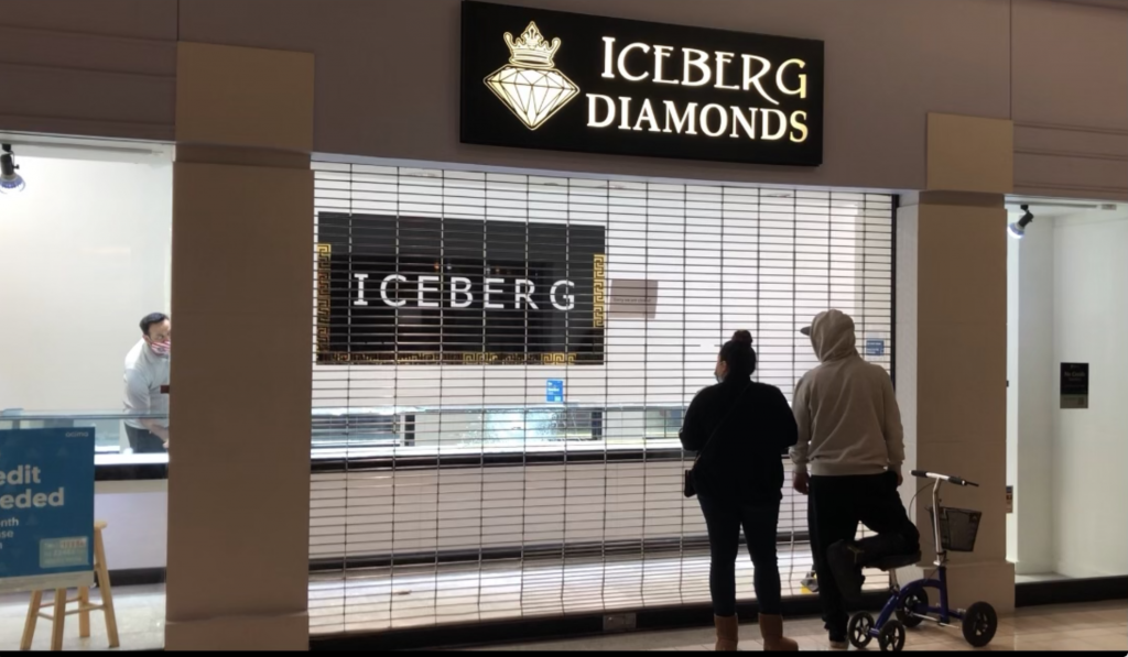 Sunvalley Diamond Store Blitzed By Hammer-Wielding Thieves Monday